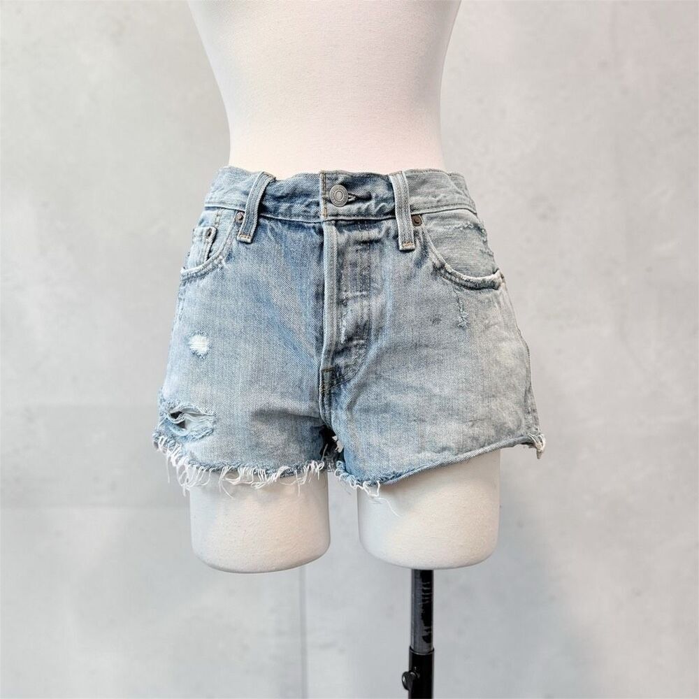 Levi’s 501 Shorts Denim Light Wash Retro Mid Rise 27”